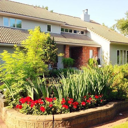 Mcdougall Lane Bed & Breakfast Drumheller Dış mekan fotoğraf
