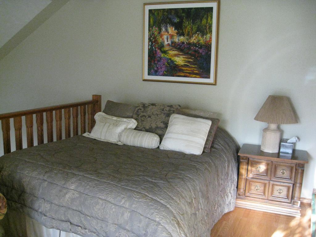 Mcdougall Lane Bed & Breakfast Drumheller Dış mekan fotoğraf